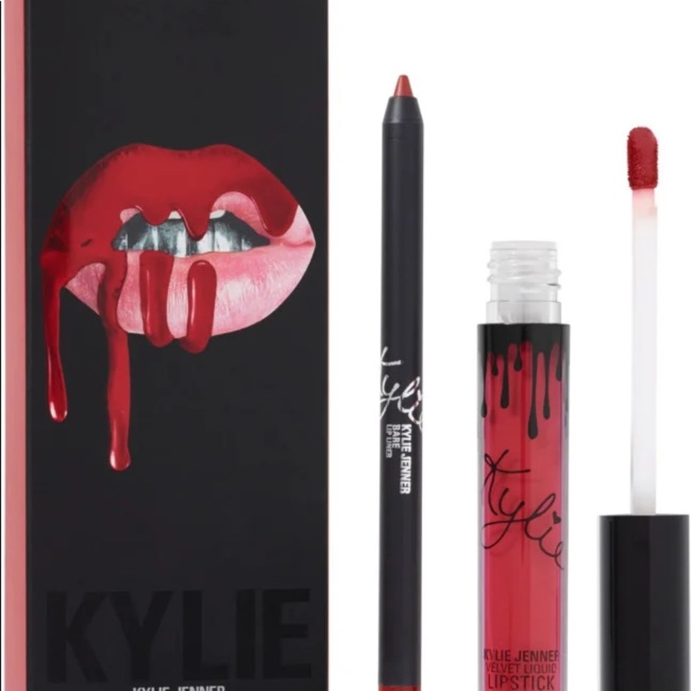 Kylie Cosmetics lip kit